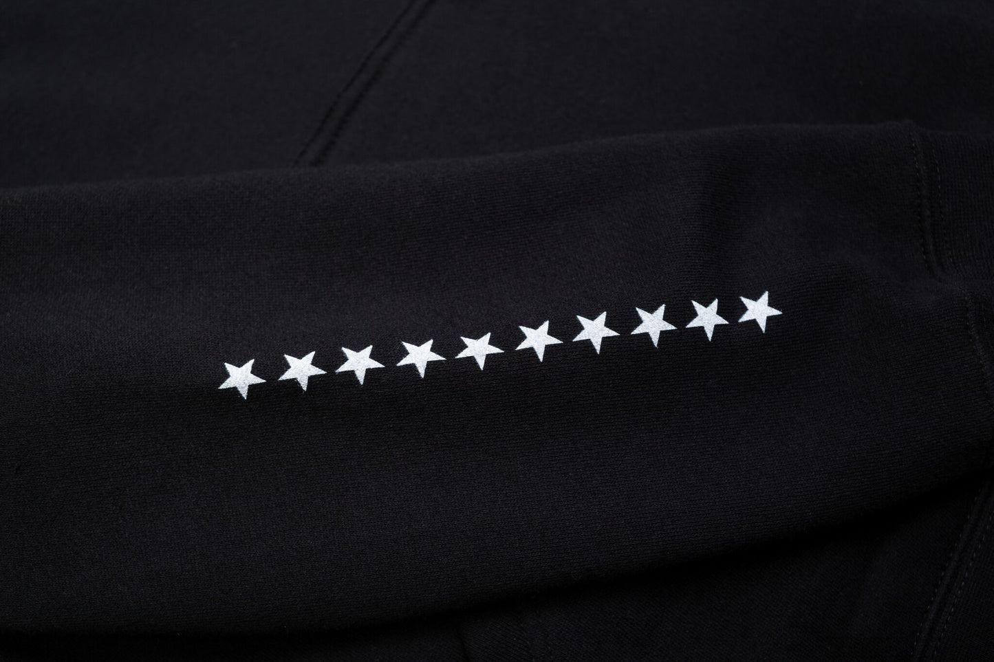 LCCC LA CARRERA STARS PULLOVER HOODIE